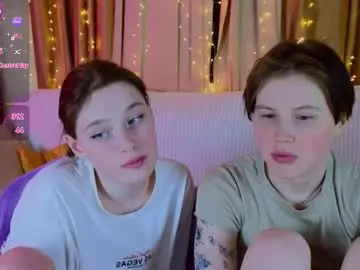 Chaturbate Live Porn of berry_assortment