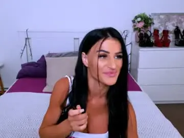 Chaturbate Nude Webcam of gabi_carter