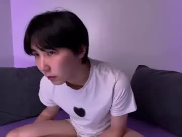 Chaturbate Live Sex Cam of heejinwang