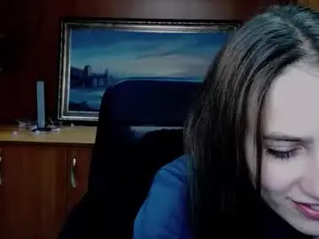 Chaturbate Watch Live Sex Cams of smilequeen_3