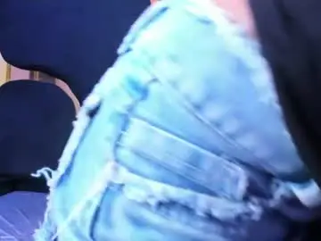 Chaturbate Live Sex of vanelin18