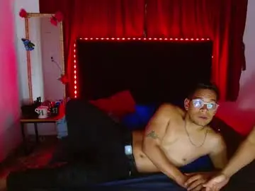 Chaturbate Live Porn of bruno_booss