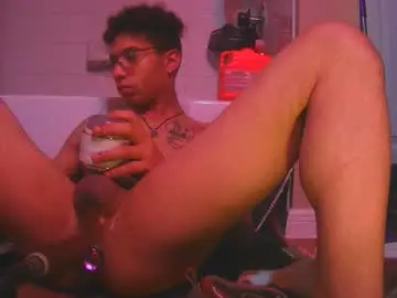 Chaturbate Sex Cam of gswaze12