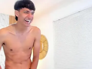Chaturbate Live Porn of myke_tucker