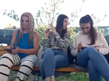 Chaturbate Sex Cam of squirt_bunny77