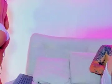 Chaturbate Live Sex Cam of yake_elizabeth