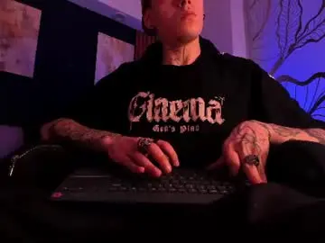 Chaturbate Free Porn Cam of black_sshadow