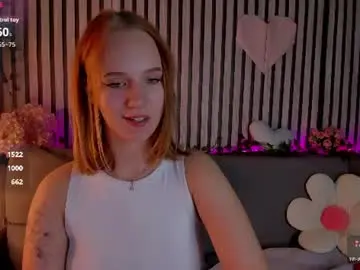 Chaturbate Live Sex Cam of casey_sweeet