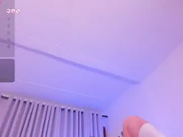 Chaturbate Live Porn of emily_roousee