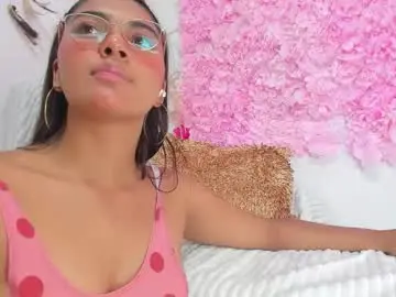 Chaturbate Free Porn Cam of melodymoore_