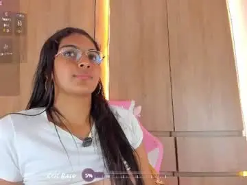 Chaturbate Live Sex of melodymoore_