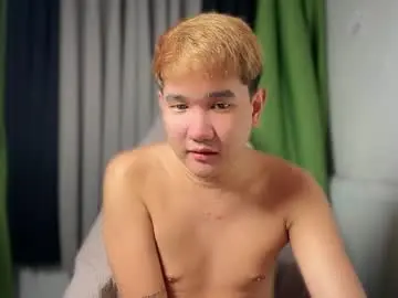 Chaturbate Live Sex Cam of trebz_01