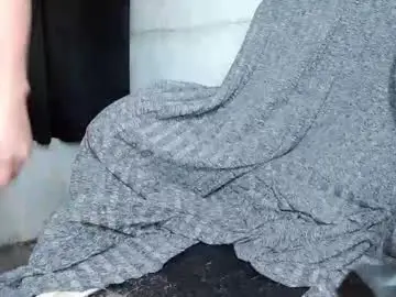 Chaturbate Live Sex Cam of trebz_01