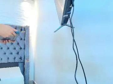 Chaturbate Live Sex Cam of lenny_knox2