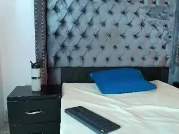 Chaturbate Sex Cam of lenny_knox2