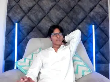 Chaturbate Watch Live Sex Cams of liamkron