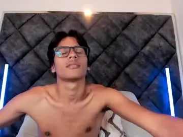 Chaturbate Watch Live Sex Cams of liamkron