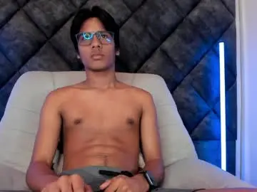 Chaturbate Live Sex Cam of liamkron