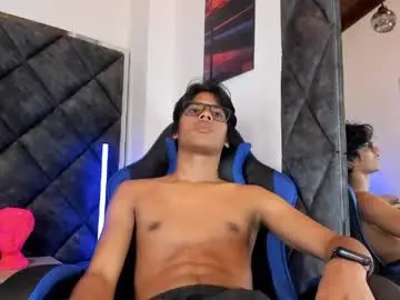 Chaturbate Watch Live Sex Cams of liamkron