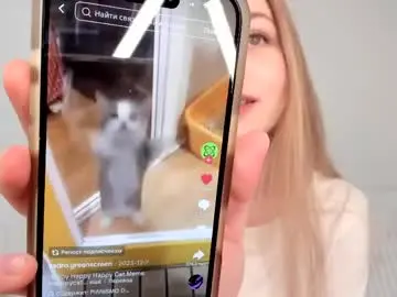 Chaturbate Nude Webcam of mia_meows