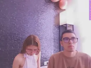 Chaturbate Best live sex cam show of skinnys_couple_