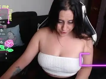 Chaturbate Nude Webcam of sophiaa_vega_