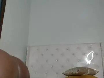 Chaturbate Free Porn Cam of africanpetitequeen