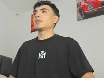 Chaturbate Sex Cam of allexserrano