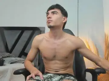 Chaturbate Live Sex Cam of allexserrano