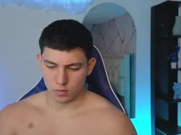Chaturbate Live Sex Cam of james_cr