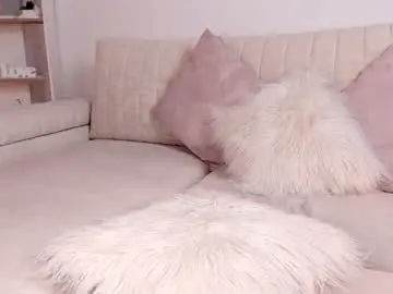 Chaturbate Private Sex Chat of kittyskirtt