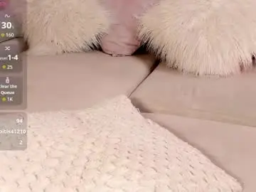 Chaturbate Adult Video Chat of kittyskirtt