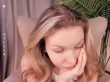 Chaturbate Live Sex Cam of lykava