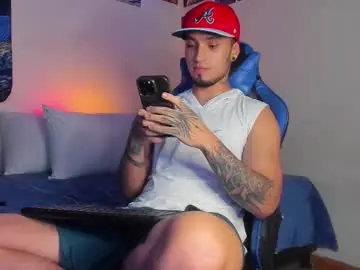 Chaturbate Free Porn Cam of salvatore_dereck