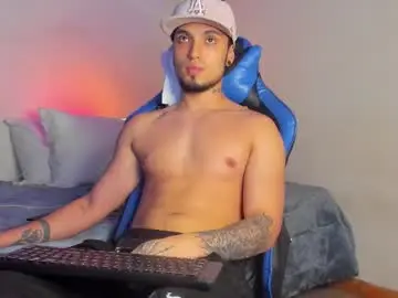 Chaturbate Free Porn Cam of salvatore_dereck