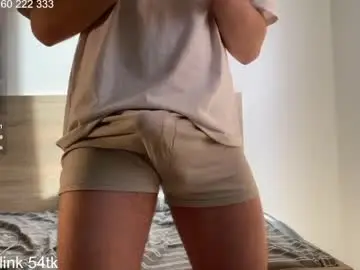 Chaturbate Free Live Porn of curlyboyy_