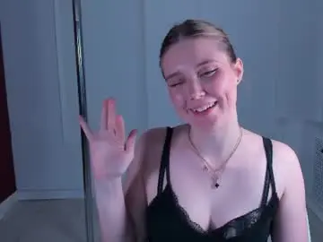 Chaturbate Live Sex Cam of ericarobinson