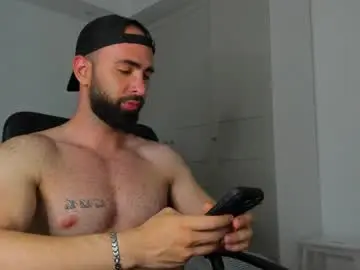 Chaturbate Live Sex Cam of michaelevansx