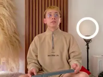 Chaturbate Nude Webcam of naughty__chris