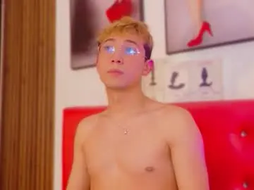 Chaturbate Free Porn Cam of naughty__chris