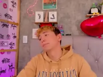 Chaturbate Best live sex cam show of naughty__chris