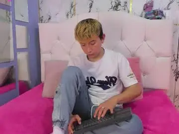 Chaturbate Adult Webcams of naughty__chris