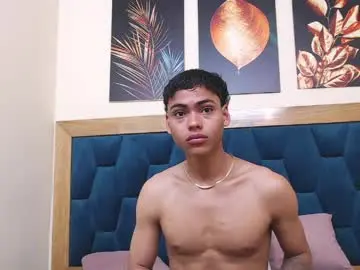 Chaturbate Private Sex Chat of adam_piarse