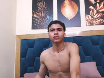 Chaturbate Free Live Porn of adam_piarse