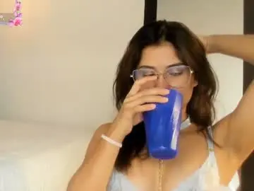 Chaturbate Adult Video Chat of luna_honey9