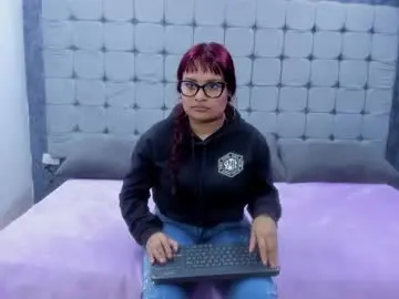 Chaturbate Live Sex Cam of maddy_blaze