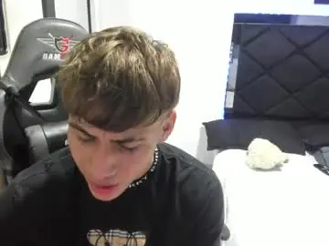 Chaturbate Free Porn Cam of miguel_hz