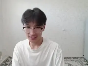 Chaturbate Live Sex Cam of zengom