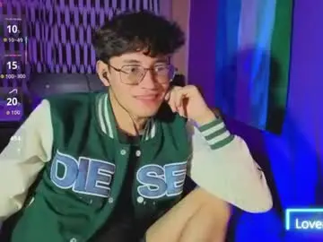 Chaturbate Free Porn Cam of angelito18_twink