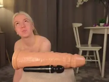Chaturbate Live Sex Cam of graceholly